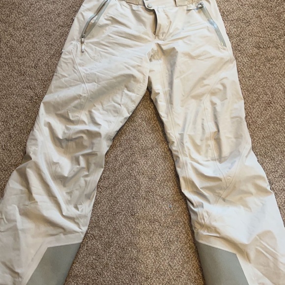 Arc'teryx Insulated Gore-tex Pro pants - Picture 4 of 4